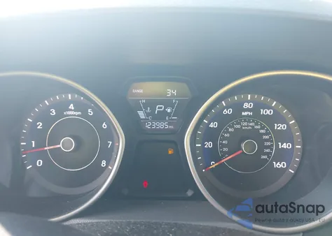 2015 Hyundai Elantra Se z USA, uszkodzony, nr VIN 5NPDH4AE8FH648953